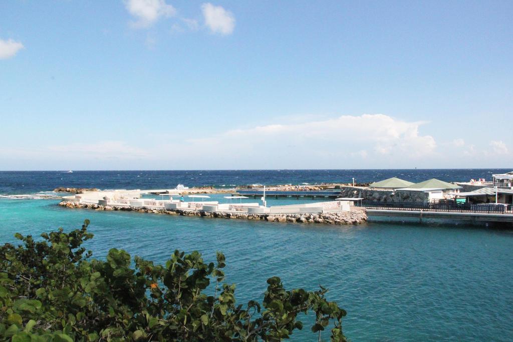 Ocean Sky Apartments Willemstad Exterior foto